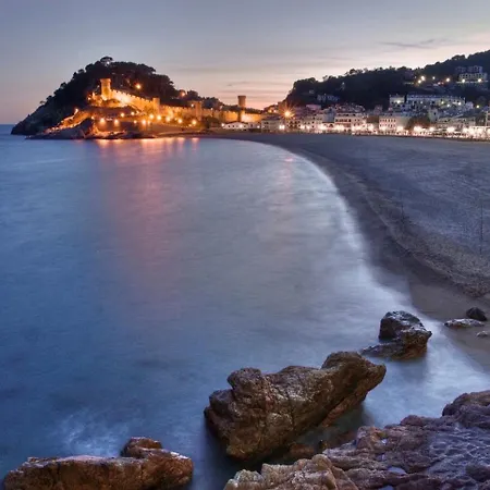 Lets Holidays In The Old Town Tossa Apartman *