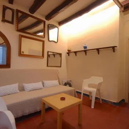 Lets Holidays In The Old Town Tossa *