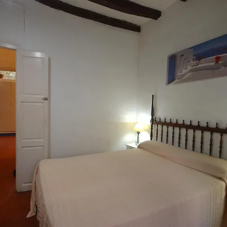 Lets Holidays In The Old Town Tossa Apartment