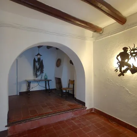 Apartment Lets Holidays In The Old Town Tossa