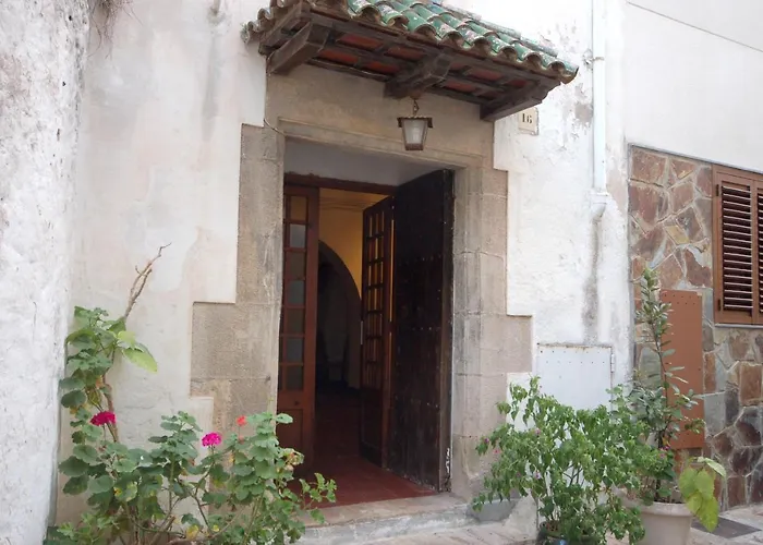 Apartman Lets Holidays In The Old Town Tossa